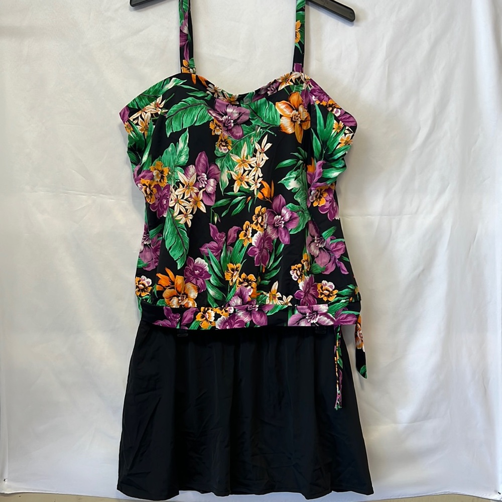Womens Swim 365 swim suit - size 26 - top and bottom